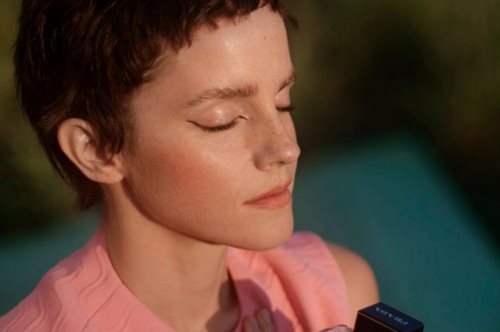 Αυτό είναι το καλύτερο άρωμα που θα σε κάνει να μοσχοβολάς όλη μέρα