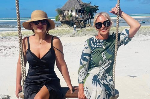 Ελένη Ράντου: Το εξωτικό ταξίδι στην Αφρική παρέα με την Μαρία Μπακοδήμου: