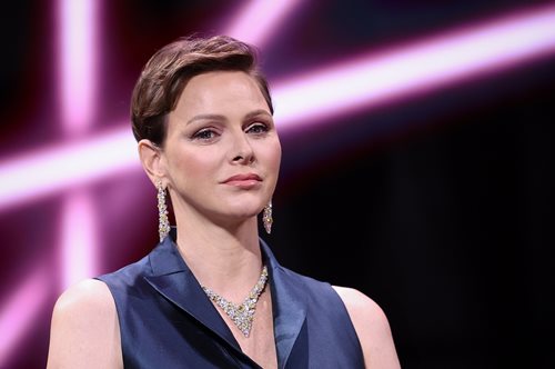 H Πριγκίπισσα Σαρλίν εντυπωσίασε με την εμφάνιση της στο 62ο Φεστιβάλ του Μόντε Κάρλο