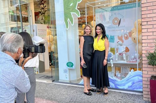 Pom & Jenny: Η νέα συλλογή βρεφικών ρούχων της Mothercare που υπογράφει η Τζένη Μπαλατσινού