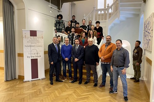 Ο Όμιλος HotelBrain αρωγός των κωφών στην πρόσβασή τους στην αγορά εργασίας