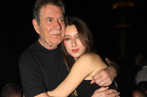 Άγγελος Διονυσίου και Ηλέκτρα: Μπαμπάς και κόρη αγκαλιάζονται τρυφερά