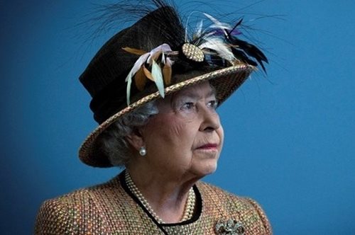 Το σπάνιο πορτρέτο της βασίλισσας Ελισάβετ για την 1η επέτειο θανάτου της