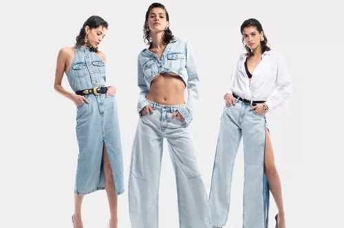 5 denim κομμάτια από τη νέα συλλογή της Pink Woman που θα σε αναδείξουν ως την πιο κομψή fashionista