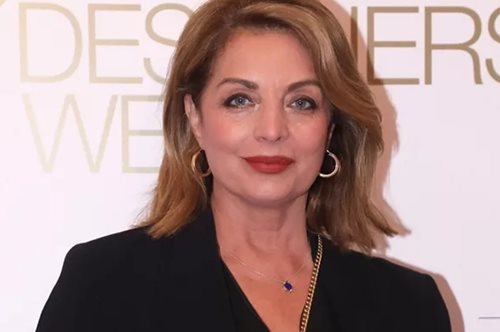 Άντζελα Γκερέκου: Η επιστροφή της στο θέατρο μετά από 26 χρόνια