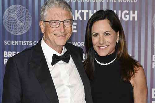 Μπιλ Γκέιτς: Γιορτάζει τα 69 με έναν καινούριο έρωτα