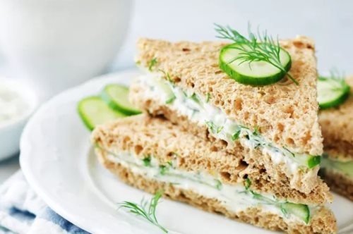 Σάντουιτς με αγγούρι: Ένα χορταστικό σνακ για την περίοδο της αποτοξίνωσης