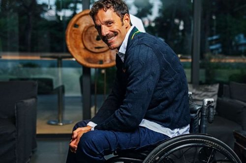 Ανακαλύπτουμε τα key items του χειμερινού στιλ με τον Αντώνη Τσαπατάκη