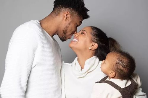 Rise: Η πρεμιέρα της ταινίας για τη ζωή του Γιάννη Αντετοκούνμπο - Η κομψή εμφάνιση της συζύγου του Μαράια