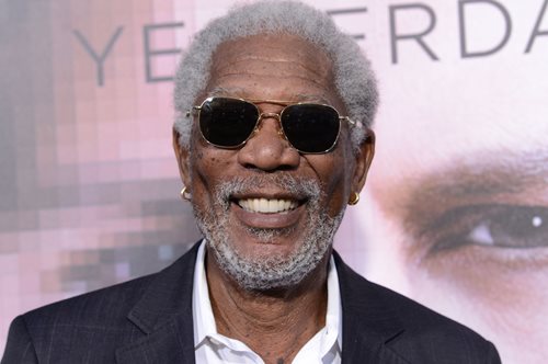 O Μόργκαν Φρίμαν αποθέωσε το Maestro του Χριστόφορου Παπακαλιάτη - 