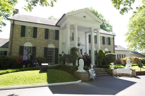 Η εμβληματική έπαυλη του Έλβις Πρίσλεϊ στα χέρια των τριών εγγονών του