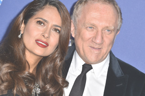 Σάλμα Χάγιεκ: Οι αδημοσίευτες φωτογραφίες από τον γάμο της που δείχνουν πόσο όμορφη νύφη ήταν