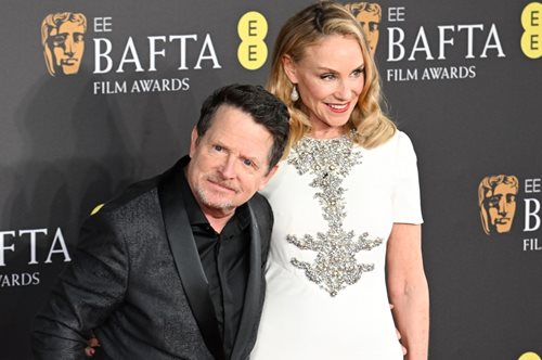 Μάικλ Τζ. Φοξ: Με αναπηρικό αμαξίδιο στα BAFTA 2024, προκάλεσε δάκρυα συγκίνησης