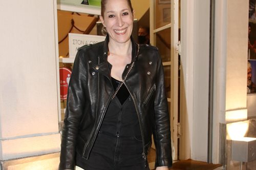 Κόρα Καρβούνη: Η 