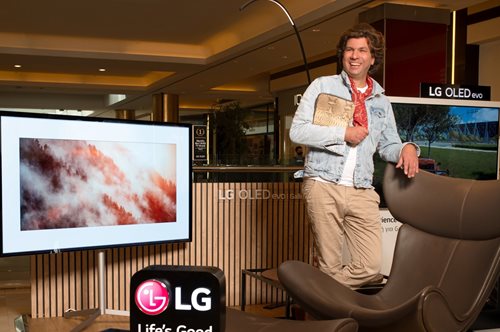 O concept maker Γεώργιος Καράμπελας, μας αποκαλύπτει την LG OLED Gallery TV