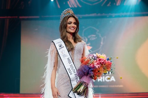 H Νότια Αφρική έκανε τη διαφορά στον διαγωνισμό ομορφιάς - Βασίλισσα στέφΘηκε μια κωφή