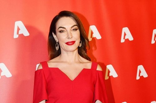 Τατιάνα Στεφανίδου, 24 χρόνια πριν και σχεδόν αγνώριστη