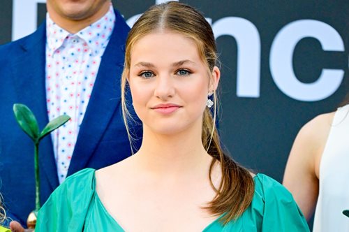 H Πριγκίπισσα Λεονόρ ετοιμάζεται να γίνει στρατιώτης