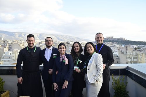 Ο Όμιλος ZEUS International Hotels & Resorts πρωτοπορεί με την ένταξή του στο Πρόγραμμα Hidden Disabilities Sunflower