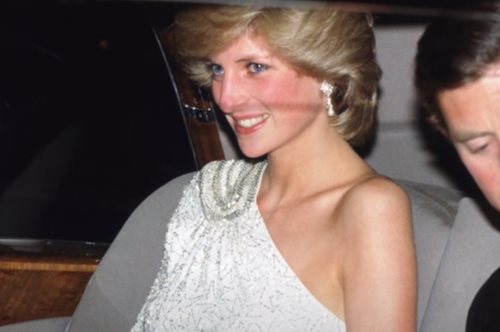 Πριγκίπισσα Νταιάνα: Πέντε iconic εμφανίσεις της και πως επηρέασαν την ιστορία της μόδας