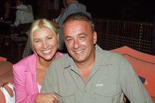 Ανδρέας Μικρούτσικος- Δήμητρα Ρουμπέση: Ο εντυπωσιακός γάμος 19 χρόνια πριν, με κουμπάρο τον Δημήτρη Κοντομηνά