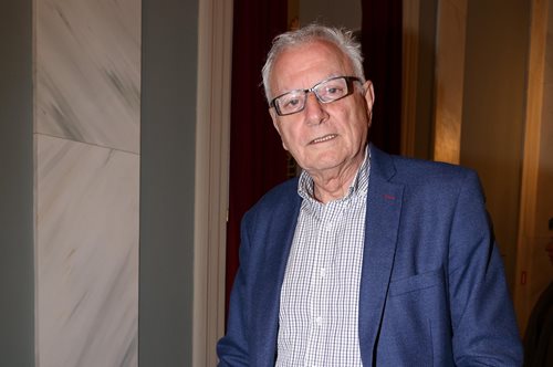 Κώστας Χαρδαβέλλας: 