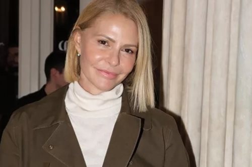 Η Τζένη Μπαλατσινού γιορτάζει την Ημέρα της Γυναίκας με μία τρυφερή φωτογραφία από την Πάτμο