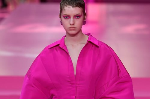 Φούξια: Τόλμησε το απόλυτο χρώμα της σεζόν