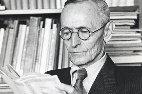 Ο Έρμαν Έσσε παντρεύτηκε τρεις φορές, αλλά παρέμεινε βαθιά μισογύνης μέχρι το τέλος της ζωής του