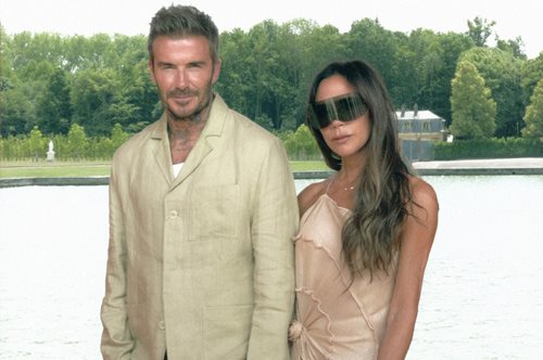 Ο Ντέιβιντ Μπέκαμ στην κουζίνα του, ετοιμάζει πίτα του βοσκού