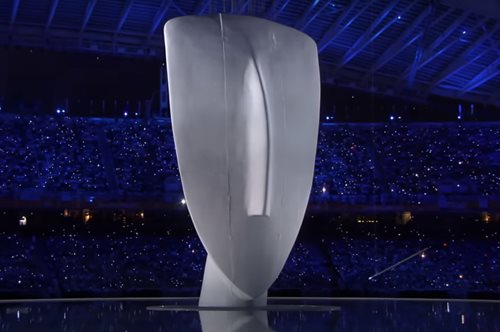 Σαν σήμερα: Είκοσι χρόνια πριν ο Δημήτρης Παπαϊωάννου γήτευε τον κόσμο με την Τελετή Έναρξης των Ολυμπιακών Αγώνων στην Αθήνα