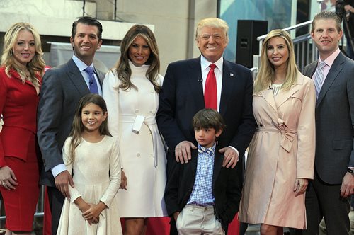 Ντόναλντ Τραμπ: Η οικογένεια Τραμπ έχει ξοδέψει συνολικά 1 εκατομμύριο δολάρια σε πλαστικές επεμβάσεις