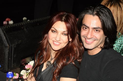 27 χρόνια πριν: Όταν η Καίτη Γαρμπή παντρευόταν τον αγαπημένο της με νυφικό της Σήλιας Κριθαριώτη