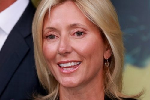 Mαρί Σαντάλ: Ο απόλυτα κομψός τρόπος που φόρεσε το λευκό παντελόνι αυτή την εποχή