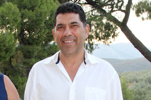 Στα κρατητήρια ο πλαστικός χειρούργος, Γιάννης Λύρας, μετά από άγριο καυγά με 92χρονη!