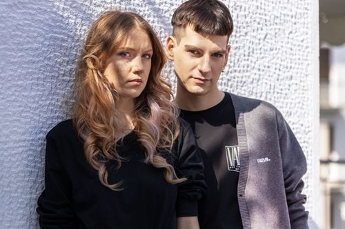 Κορίννα Ντουλλάαρτ, Κωνσταντίνος Γεωργόπουλος: Οι πρωταγωνιστές του Milky Way είναι από άλλο γαλαξία