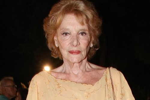 Η Μάρω Κοντού στα 89 παραμένει μια από τις πιο κομψές Ελληνίδες