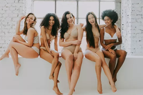 Τρεις θεραπείες για το σώμα που μπορείς να κάνεις ακόμα και λίγο πριν τις διακοπές