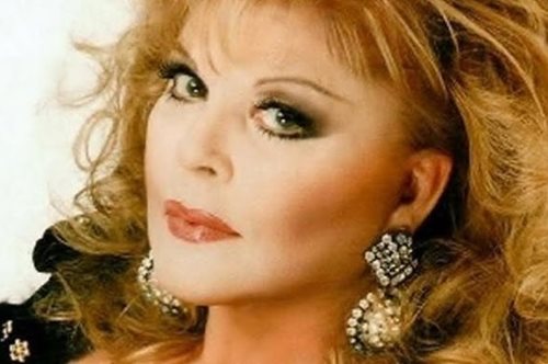 Όταν η Ρίτα Σακελλαρίου τραγουδούσε στην ταινία 