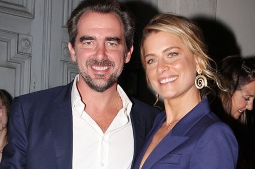 Νικόλαος: Η σπάνια εμφάνιση στο Ηρώδειο με την Τατιάνα Μπλάτνικ και την κομψή πεθερά του