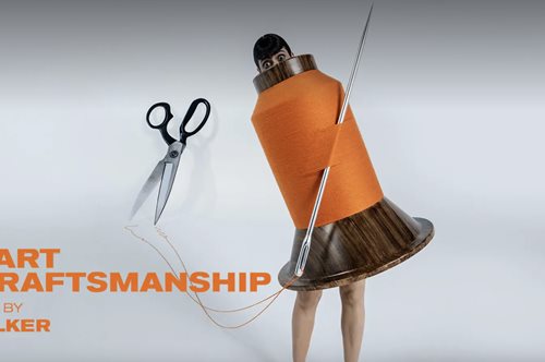 Η συνεργασία του οίκου Tod's με τον φωτογράφο Τιμ Γουόκερ αποτελεί ωδή στους τεχνίτες και το έργο τους