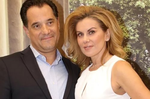 Ευγενία Μανωλίδου | Κομψή σε εκδήλωση στο κέντρο της Αθήνας