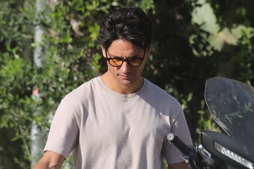 Πάνος Βλάχος - Νατάσα Εξηνταβελώνη: Tο ερωτευμένο ζευγάρι στη Μήλο