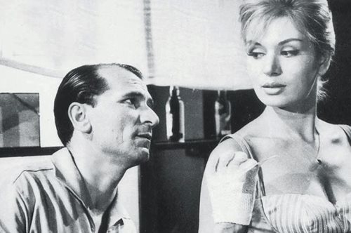 Κώστας Χατζηχρήστος: Όταν η νιόπαντρη και ερωτευμένη Ντιριντάουα τον ξύριζε