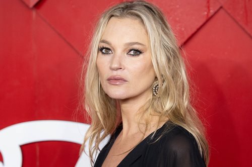 Η Κέιτ Μος ενσαρκώνει την Μέριλιν Μονρόε για τα 50α γενέθλιά της