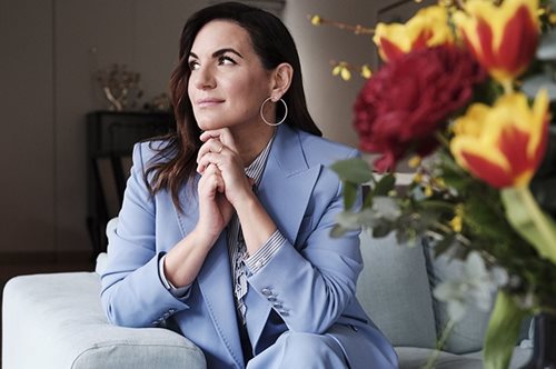 Η Όλγα Κεφαλογιάννη με τα παπούτσια που ταιριάζουν τέλεια με τα καλοκαιρινά φορέματα