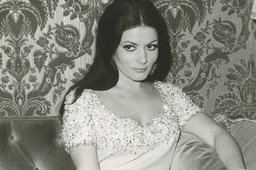 Ζωζώ Σαπουντζάκη: Εντυπωσιακή νύφη στο πλευρό του Ανδρέα Πολίτη πριν από 52 χρόνια