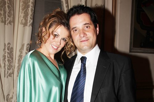 15 χρόνια πριν: Όταν η Ευγενία Μανωλίδου πόζαρε για τον Pierre Cardin