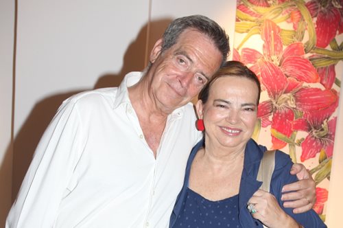 Η Ελένη Κούρκουλα φόρεσε την πιο hot τάση στα σανδάλια - Plus είναι ιδανικά για όλες τις ηλικίες