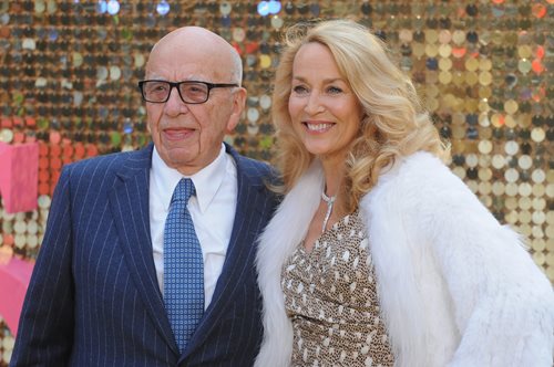 Τζέρι Χολ - Ρούπερτ Μέρντοκ: Τι απέφερε στην 66χρονη το χρυσό διαζύγιο;